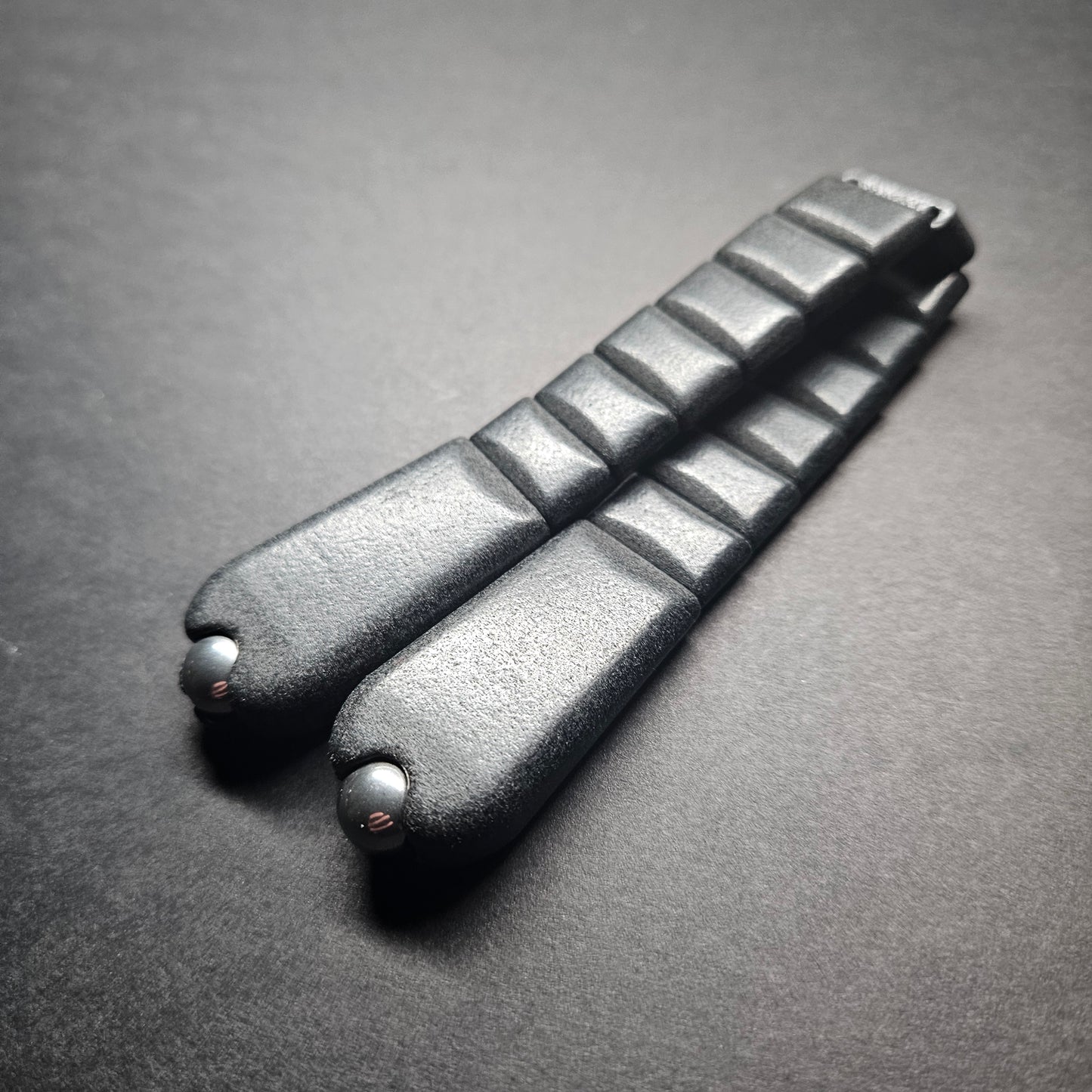 KRIVO Chetki | Russian curved form